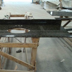Atasan meja rias granit Verde Ubatuba