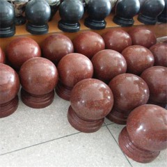 Каменный шар из императорского красного гранита
